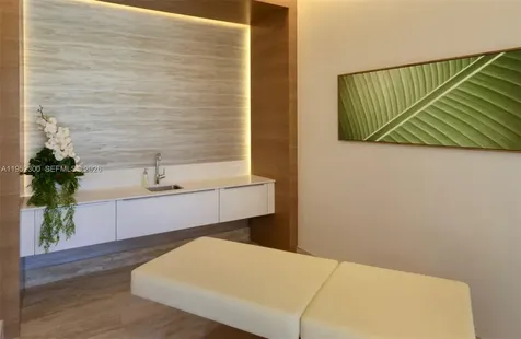 16385 Biscayne Boulevard North Miami Beach FL 33160