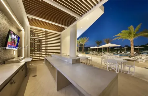 16385 Biscayne Boulevard North Miami Beach FL 33160