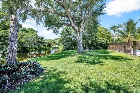 11850 Oak Leaf Drive Davie FL 33330