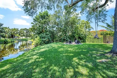 11850 Oak Leaf Drive Davie FL 33330
