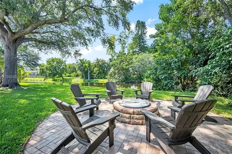 11850 Oak Leaf Drive Davie FL 33330