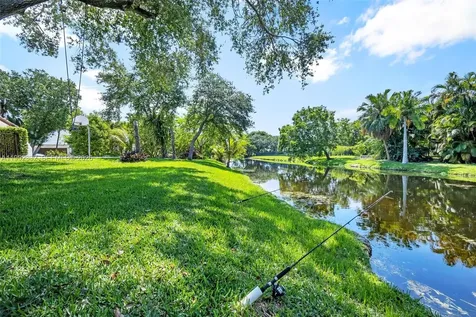 11850 Oak Leaf Drive Davie FL 33330