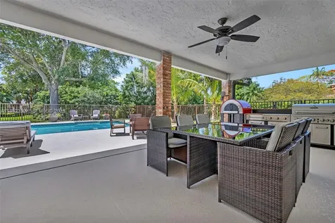 11850 Oak Leaf Drive Davie FL 33330