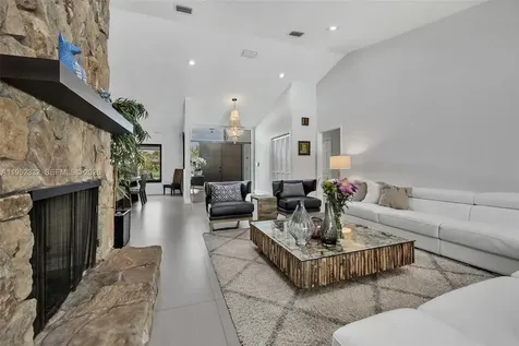 11850 Oak Leaf Drive Davie FL 33330