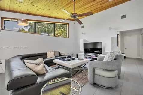 11850 Oak Leaf Drive Davie FL 33330