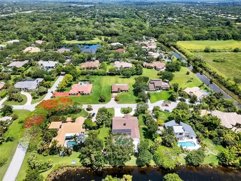 11850 Oak Leaf Drive Davie FL 33330