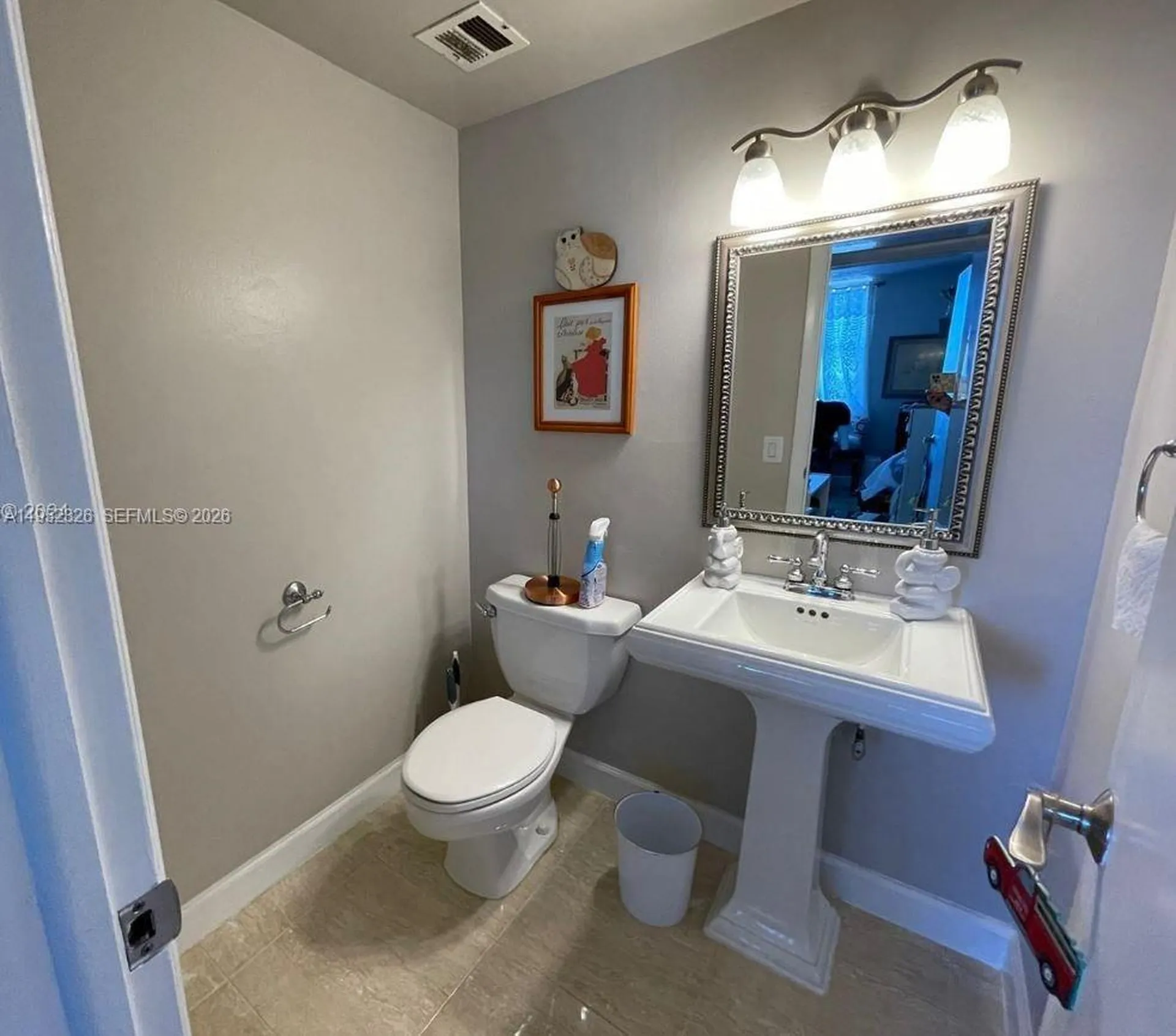 4001 Hillcrest Drive Hollywood FL 33021