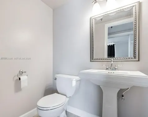 4001 Hillcrest Drive Hollywood FL 33021