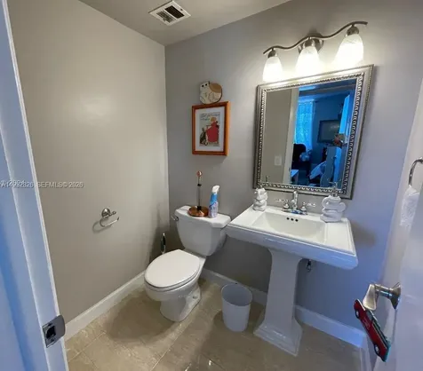 4001 Hillcrest Drive Hollywood FL 33021