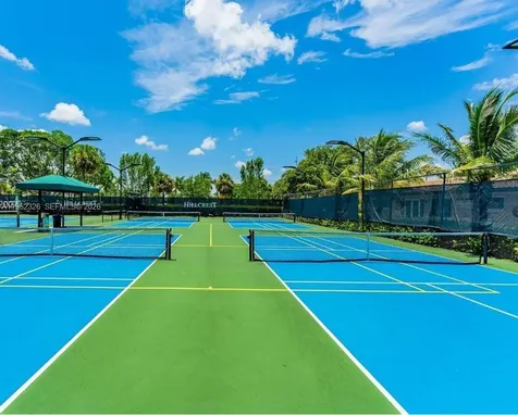 4001 Hillcrest Drive Hollywood FL 33021
