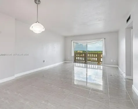 4001 Hillcrest Drive Hollywood FL 33021