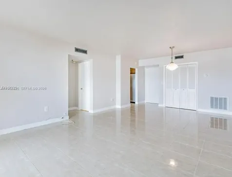4001 Hillcrest Drive Hollywood FL 33021