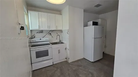 9680 NW 19th Place Sunrise FL 33322