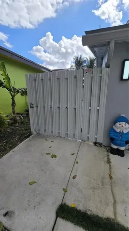 9680 NW 19th Place Sunrise FL 33322