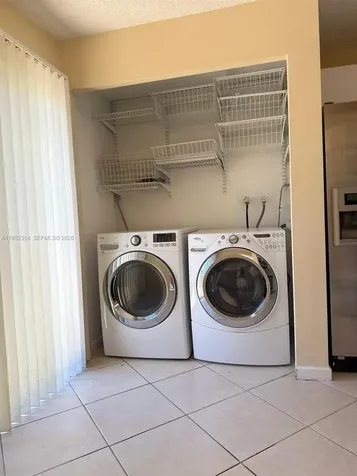 4879 N Hemingway Circle Margate FL 33063