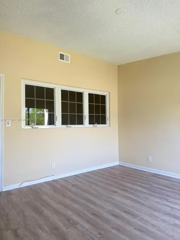 4879 N Hemingway Circle Margate FL 33063