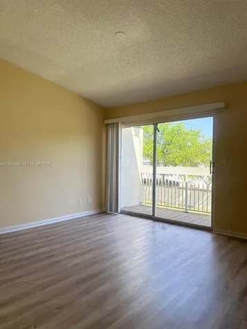 4879 N Hemingway Circle Margate FL 33063