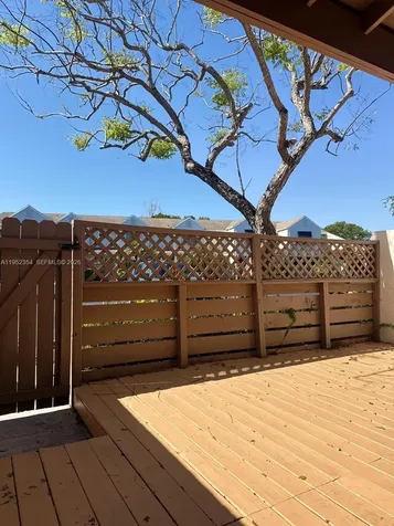 4879 N Hemingway Circle Margate FL 33063