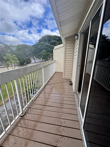 4879 N Hemingway Circle Margate FL 33063