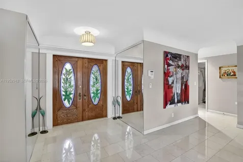 8704 Mahogany Avenue Plantation FL 33324