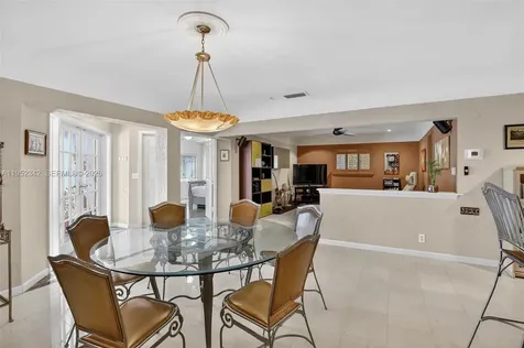 8704 Mahogany Avenue Plantation FL 33324