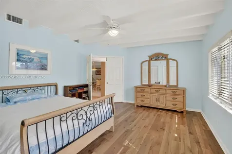 8704 Mahogany Avenue Plantation FL 33324