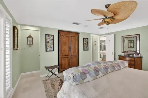 8704 Mahogany Avenue Plantation FL 33324