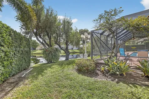 8704 Mahogany Avenue Plantation FL 33324