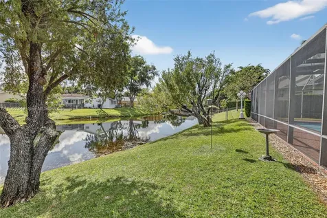 8704 Mahogany Avenue Plantation FL 33324