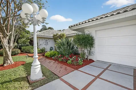 8704 Mahogany Avenue Plantation FL 33324