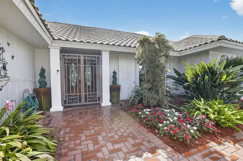 8704 Mahogany Avenue Plantation FL 33324