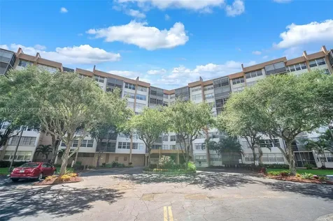 1300 Saint Charles Place Pembroke Pines FL 33026