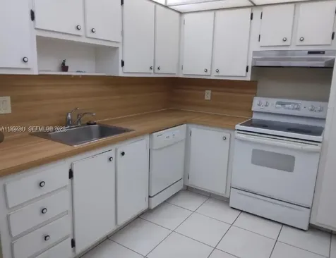 1300 Saint Charles Place Pembroke Pines FL 33026