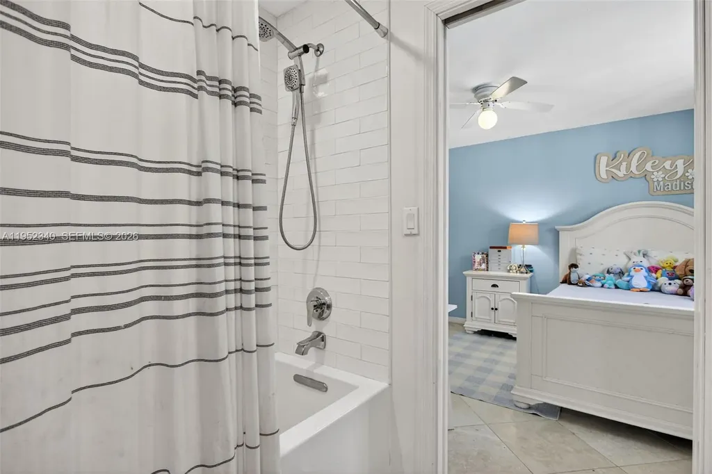 2910 NE 52nd Street Fort Lauderdale FL 33308