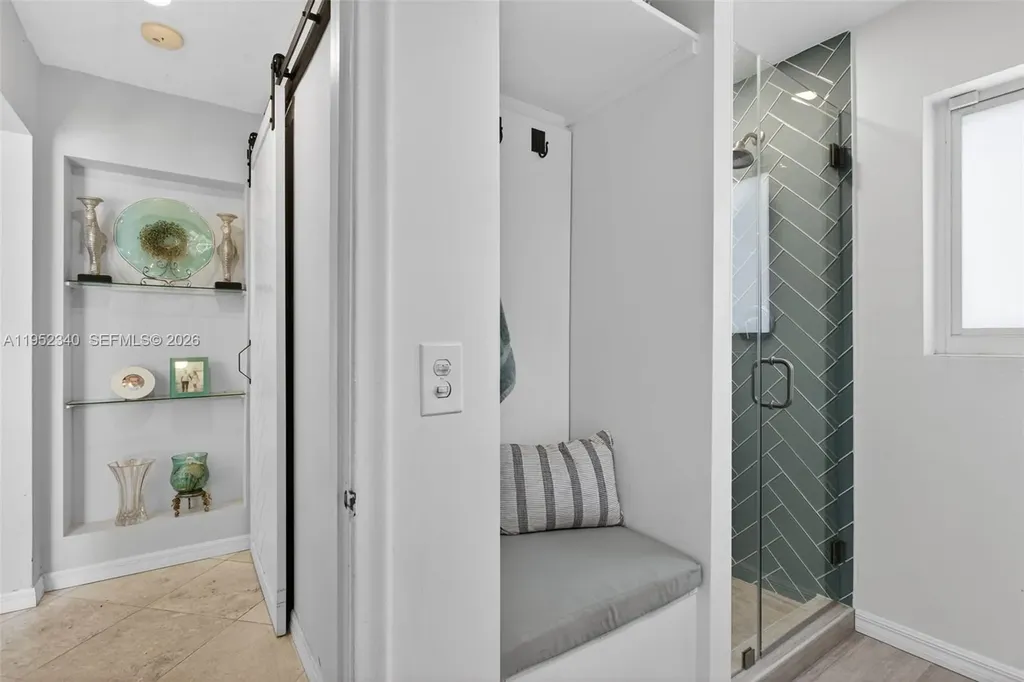 2910 NE 52nd Street Fort Lauderdale FL 33308