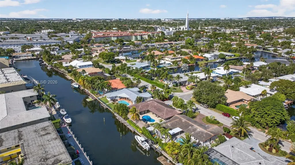 2910 NE 52nd Street Fort Lauderdale FL 33308