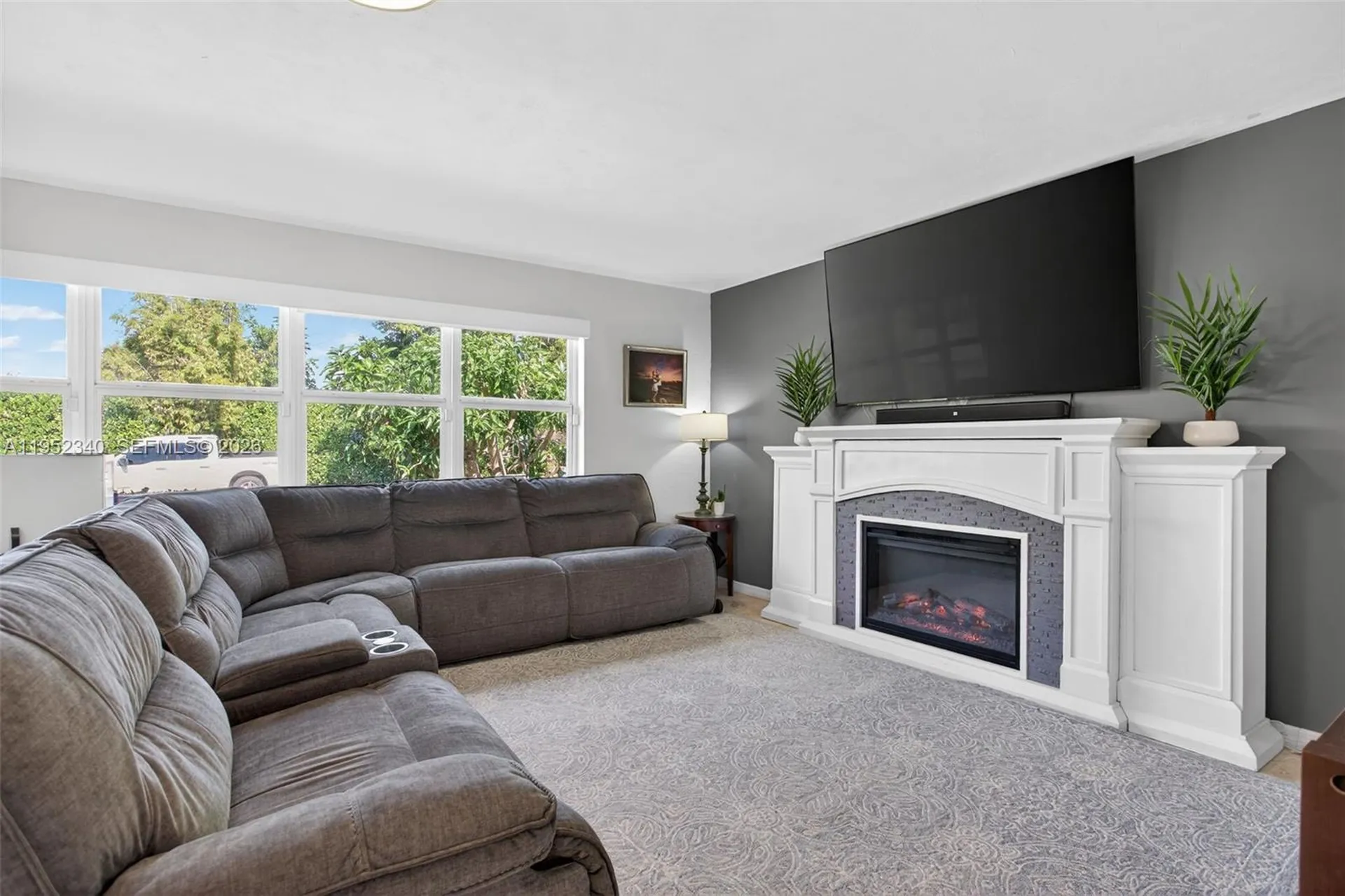 2910 NE 52nd Street Fort Lauderdale FL 33308