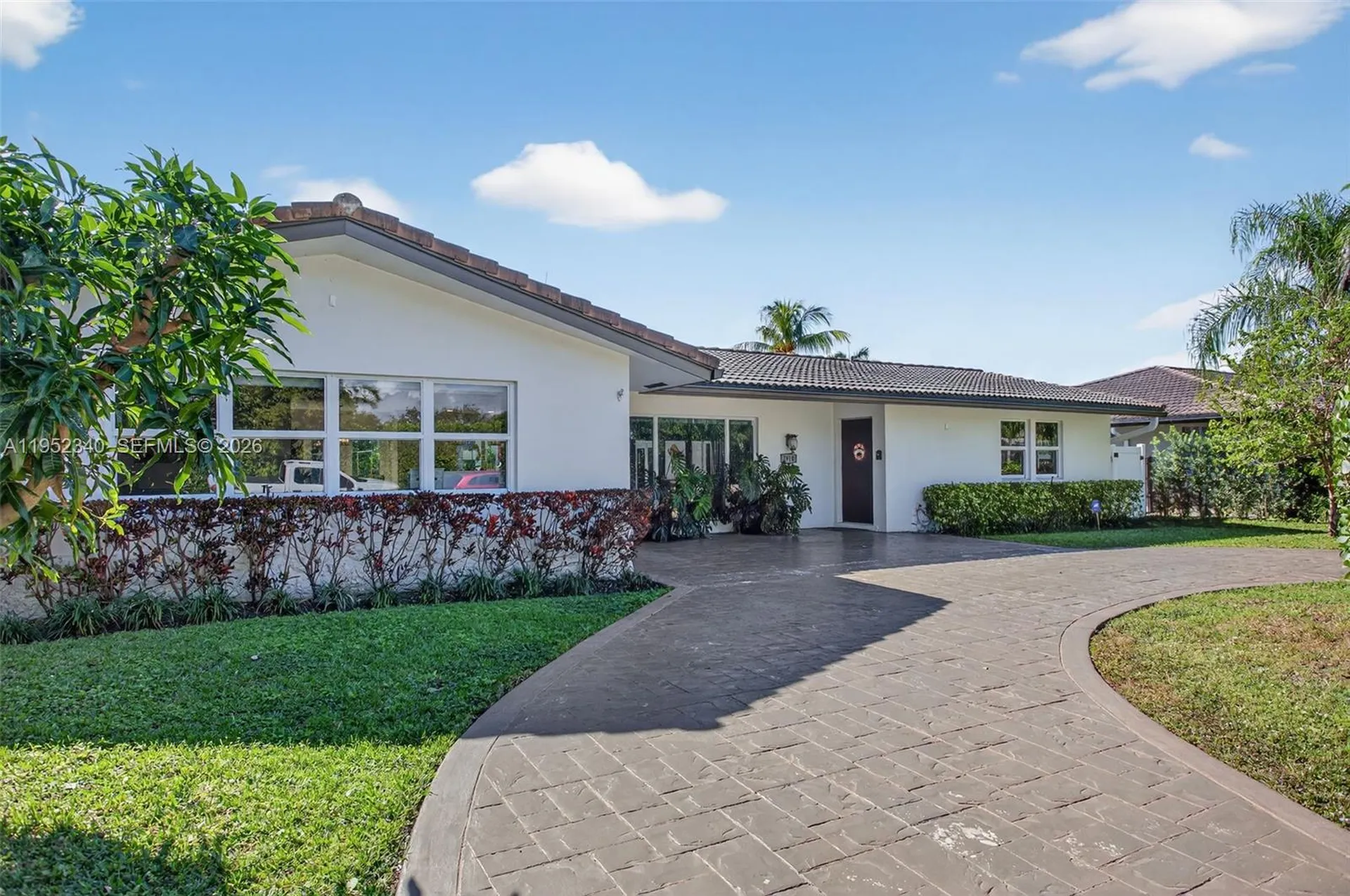 2910 NE 52nd Street Fort Lauderdale FL 33308