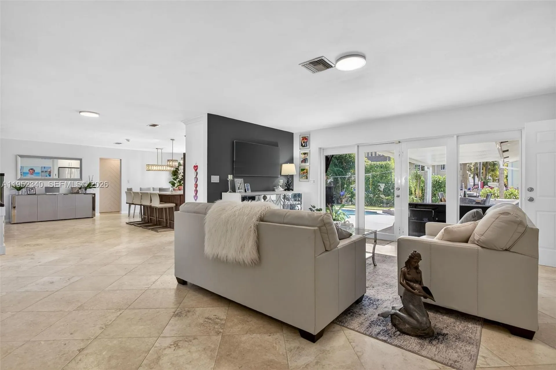 2910 NE 52nd Street Fort Lauderdale FL 33308