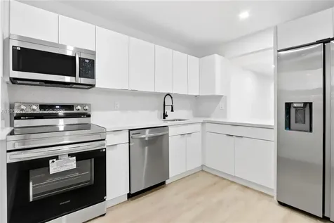 410 SE 2nd Street Hallandale Beach FL 33009
