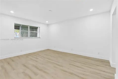 410 SE 2nd Street Hallandale Beach FL 33009