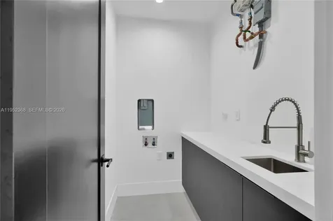 30 NE 50th Street Miami FL 33137