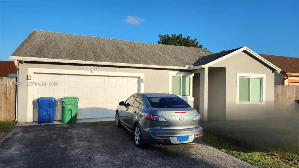 13337 SW 112th Place Miami FL 33176