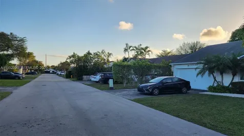 13337 SW 112th Place Miami FL 33176
