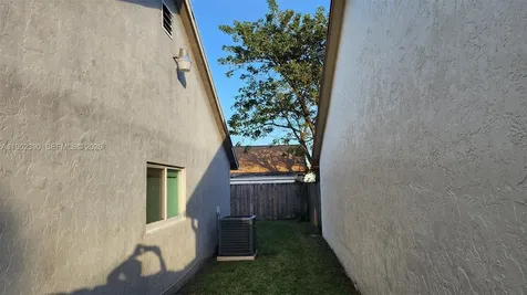13337 SW 112th Place Miami FL 33176