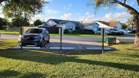 13337 SW 112th Place Miami FL 33176