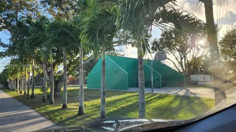 13337 SW 112th Place Miami FL 33176