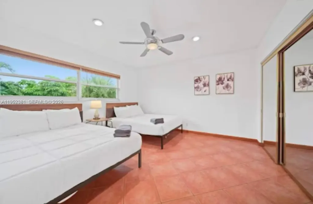 2424 NE 9th Street Fort Lauderdale FL 33304