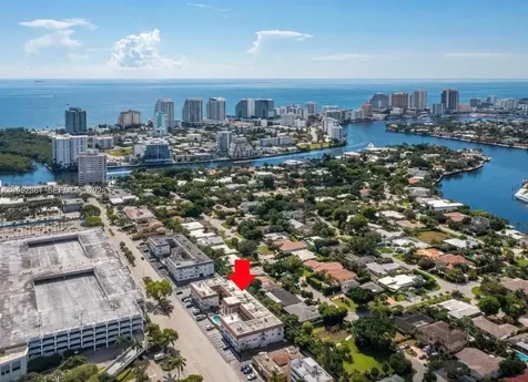 2424 NE 9th Street Fort Lauderdale FL 33304