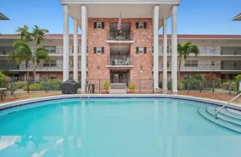 2424 NE 9th Street Fort Lauderdale FL 33304